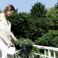 Elho Balkonbak Green Basics Allin1 - L 50 Cm - Zwart 10 Elho Balkonbak Green Basics Allin1 - L 50 Cm - Zwart -Boom Ziel Verkoop 8711904148430.in04