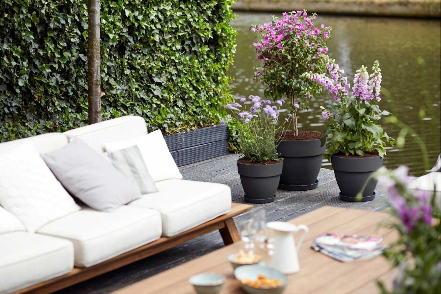 Elho Bloempot Vibia Campana Rond - D 47 Cm - Antraciet 5 Elho Bloempot Vibia Campana Rond - D 47 Cm - Antraciet - Afbeelding 5