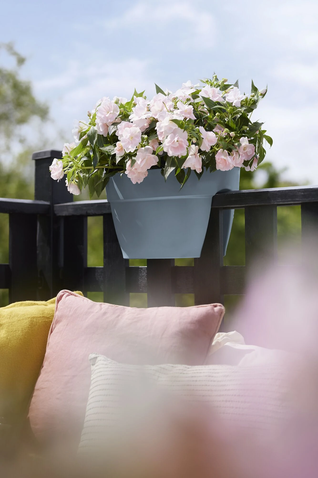 Elho Flower Bridge Vibia Campana - L 40 Cm - Vintage Blauw 8 Elho Flower Bridge Vibia Campana - L 40 Cm - Vintage Blauw - Afbeelding 8