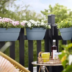 Elho Balkonbak Easy Hanger Vibia Campana Large - Vintage Blauw 16 Elho Balkonbak Easy Hanger Vibia Campana Large - Vintage Blauw -Boom Ziel Verkoop 8711904495527.in04