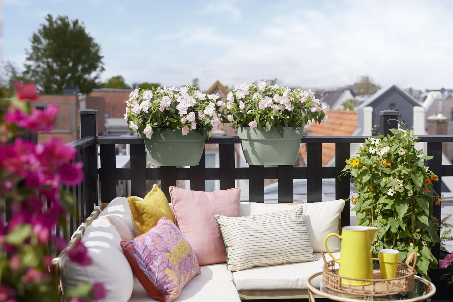 Elho Flower Bridge Vibia Campana - L 40 Cm - Pistachegroen 7 Elho Flower Bridge Vibia Campana - L 40 Cm - Pistachegroen - Afbeelding 7