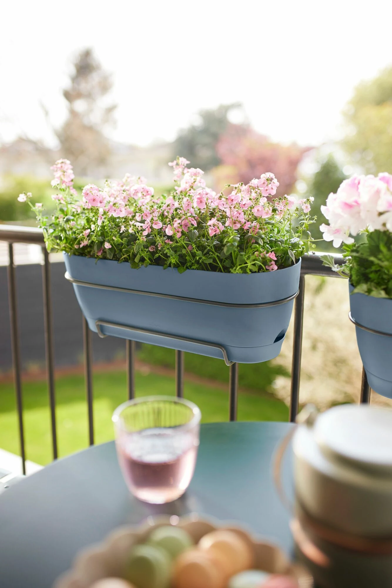 Elho Balkonbak Vibia Campana - L 50 Cm - Vintage Blauw 6 Elho Balkonbak Vibia Campana - L 50 Cm - Vintage Blauw - Afbeelding 6