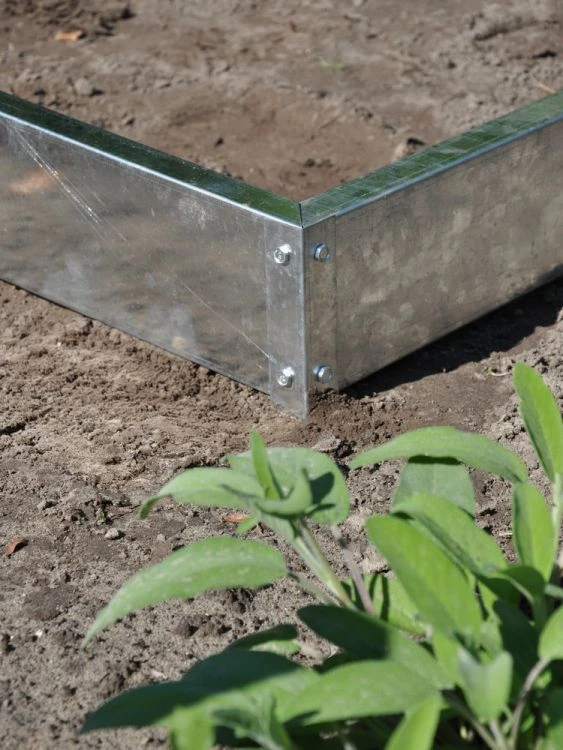 Halls Greenhouses Fundering WG 42 - Blank 2 Halls Greenhouses Fundering WG 42 - Blank - Afbeelding 2