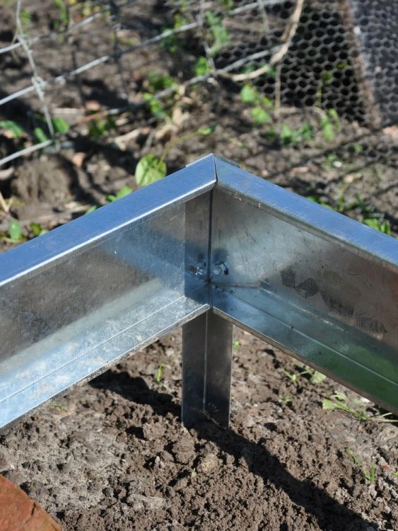 Halls Greenhouses Fundering WG 42 - Blank 3 Halls Greenhouses Fundering WG 42 - Blank - Afbeelding 3