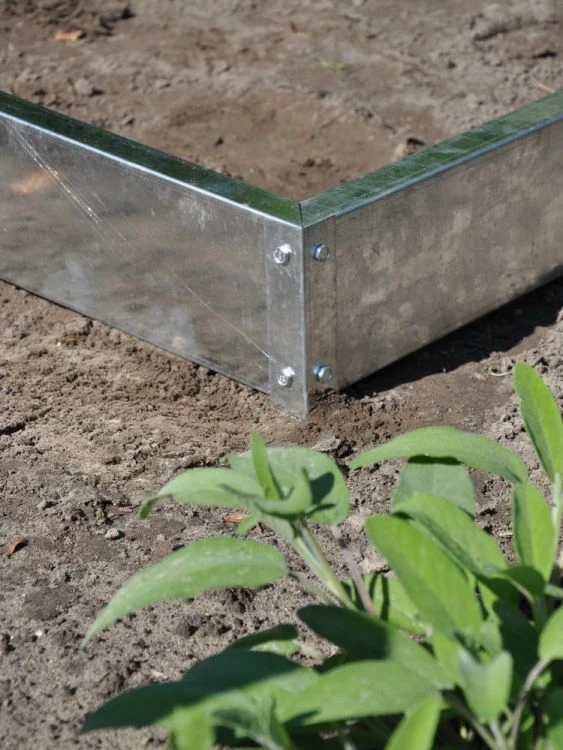 Halls Greenhouses Fundering WG 62 - Blank 2 Halls Greenhouses Fundering WG 62 - Blank - Afbeelding 2