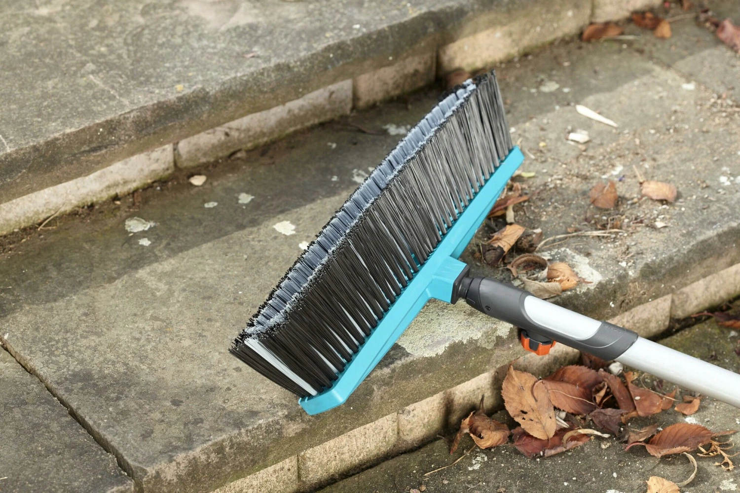 Gardena Straatbezem 2 Gardena Straatbezem - Afbeelding 2