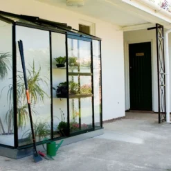 Halls Greenhouses Muurkas WG 62 - Groen Gecoat 10 Halls Greenhouses Muurkas WG 62 - Groen Gecoat -Boom Ziel Verkoop muurkas wg 62 groen 2 8718215761075 tuinland